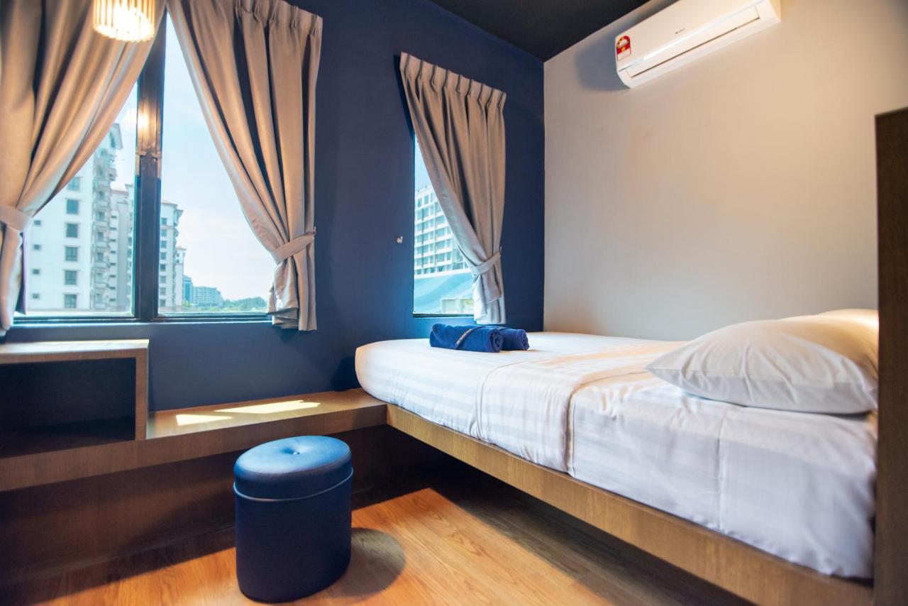 Homy Seafront Hostel Kota Kinabalu Exterior photo