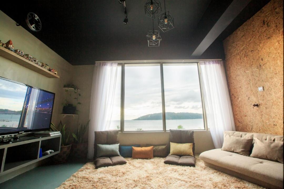 Homy Seafront Hostel Kota Kinabalu Exterior photo